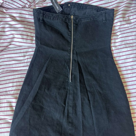 Pretty Little Thing Denim Dress - Picture 3 of 3